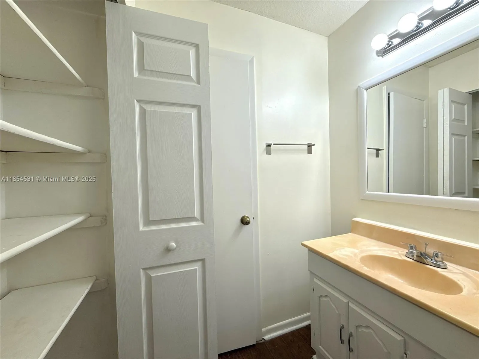 4094 Sierra Ter, #4094