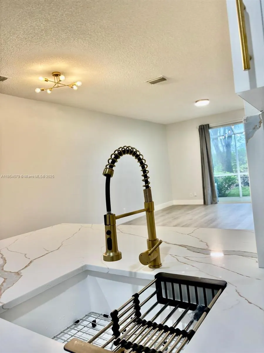 3626 San Simeon Cir