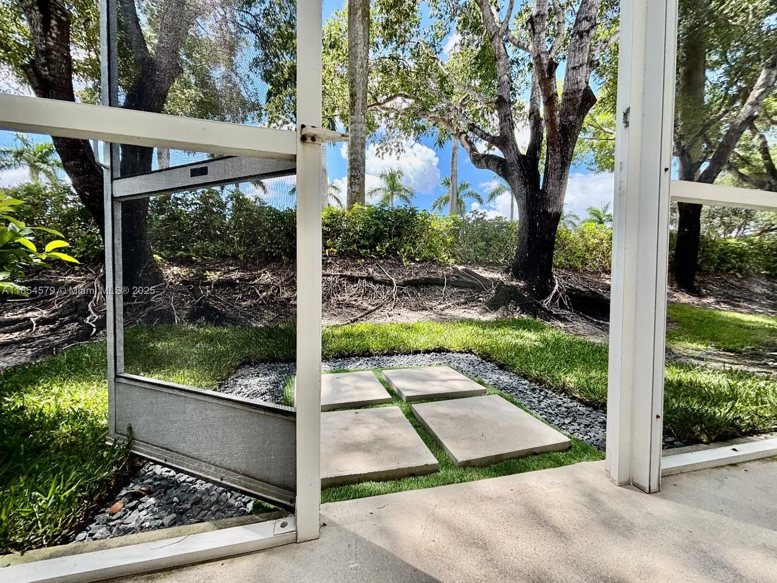 3626 San Simeon Cir