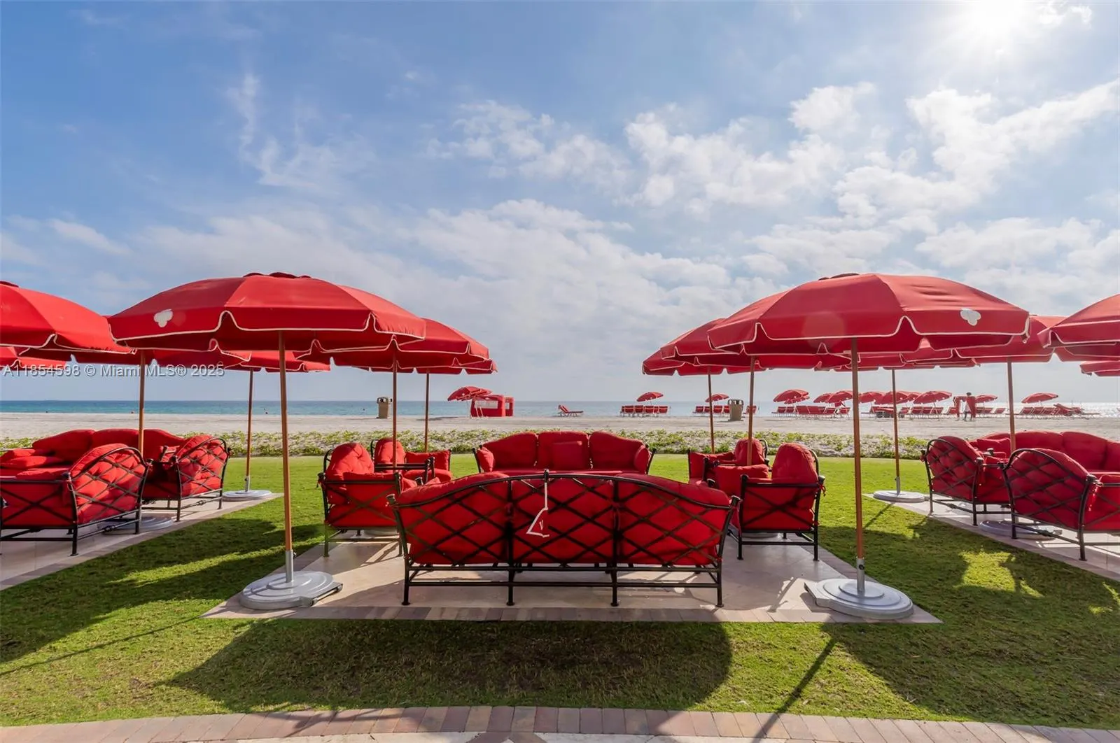 17875 Collins Ave, #705