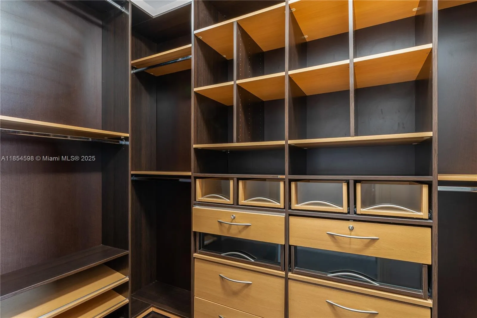 17875 Collins Ave, #705