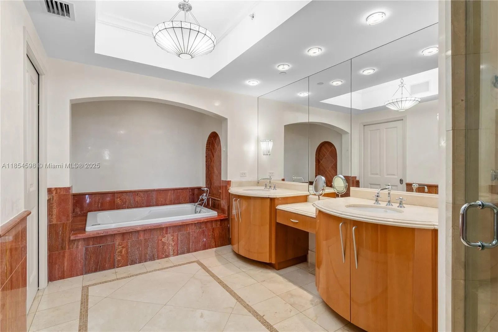17875 Collins Ave, #705
