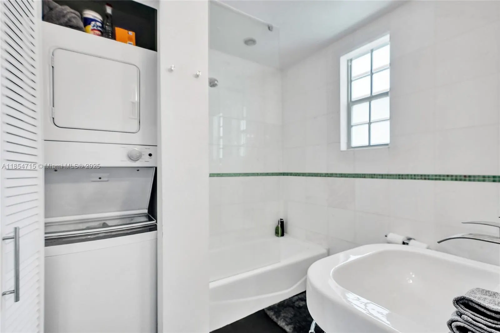 815 Euclid Ave, #8