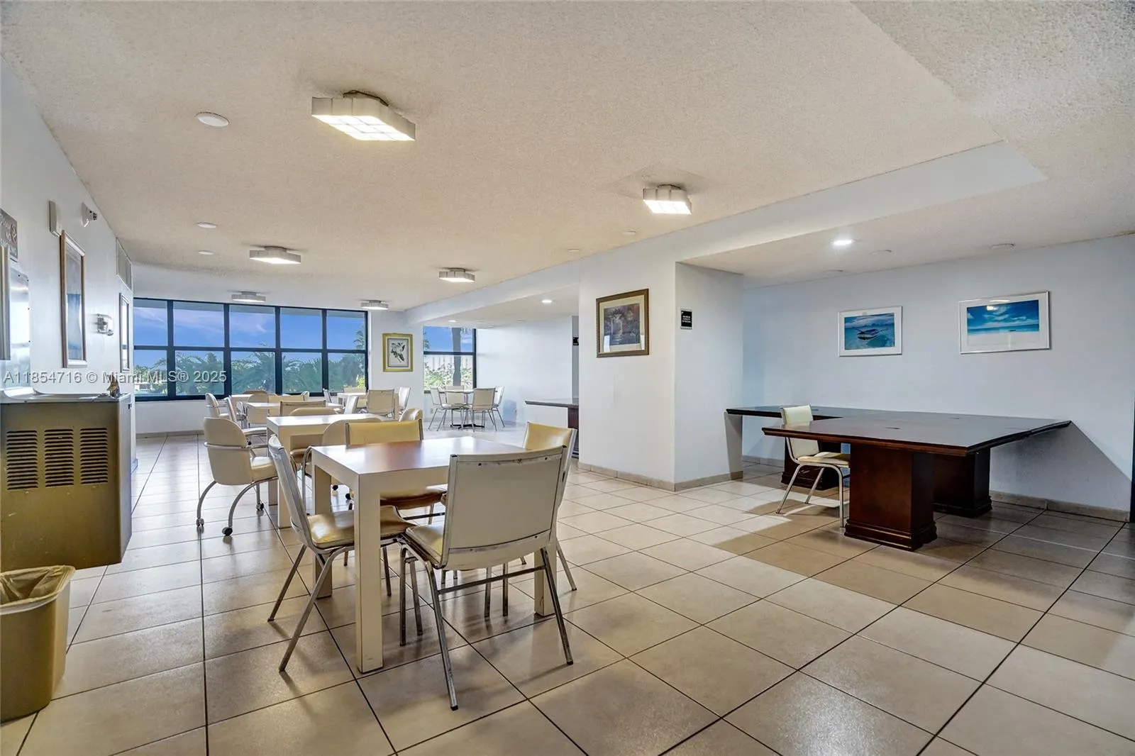2500 Parkview Dr, #1811