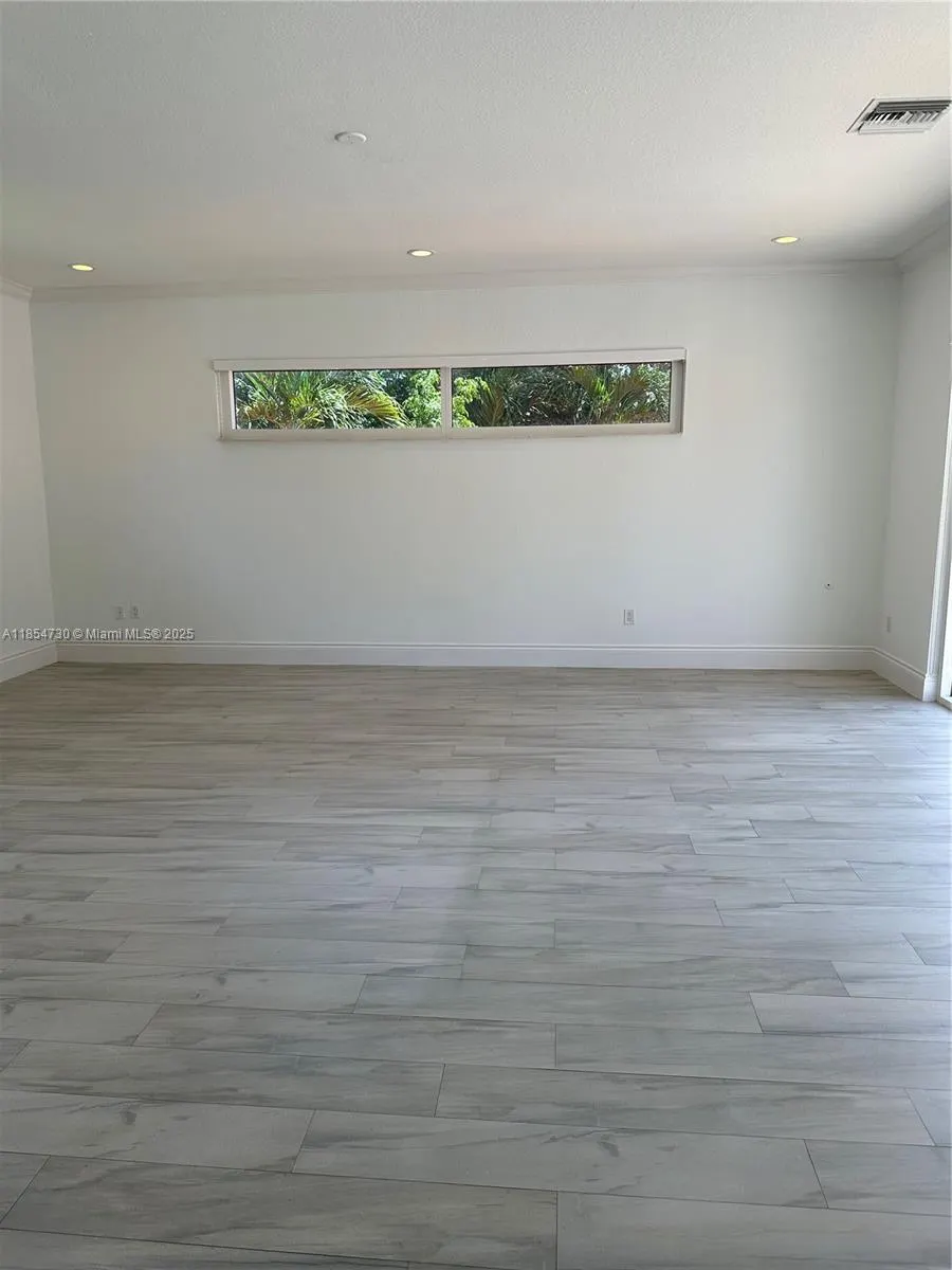 10600 SW 69th Ave
