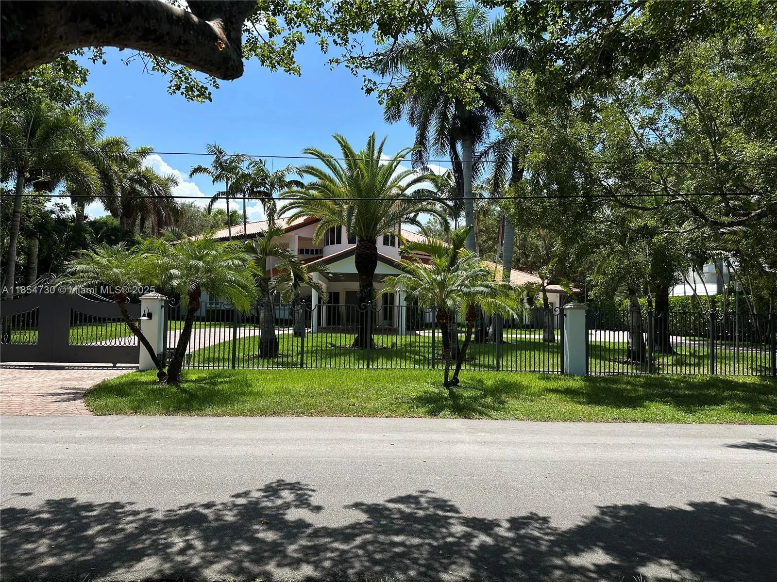 10600 SW 69th Ave