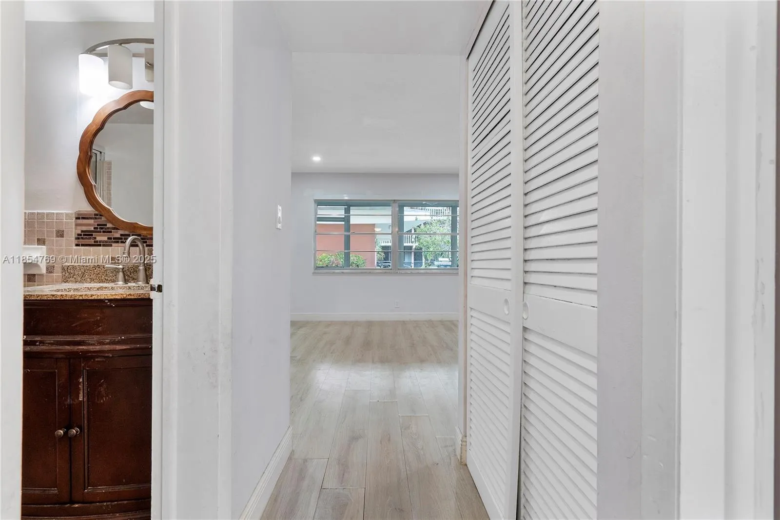 180 NE 12th Ave, #10A
