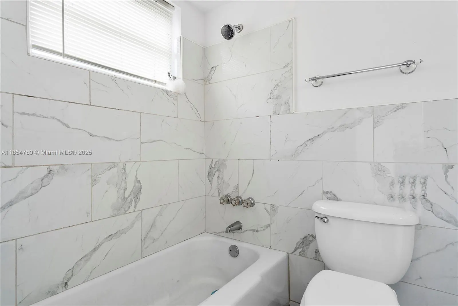 180 NE 12th Ave, #10A