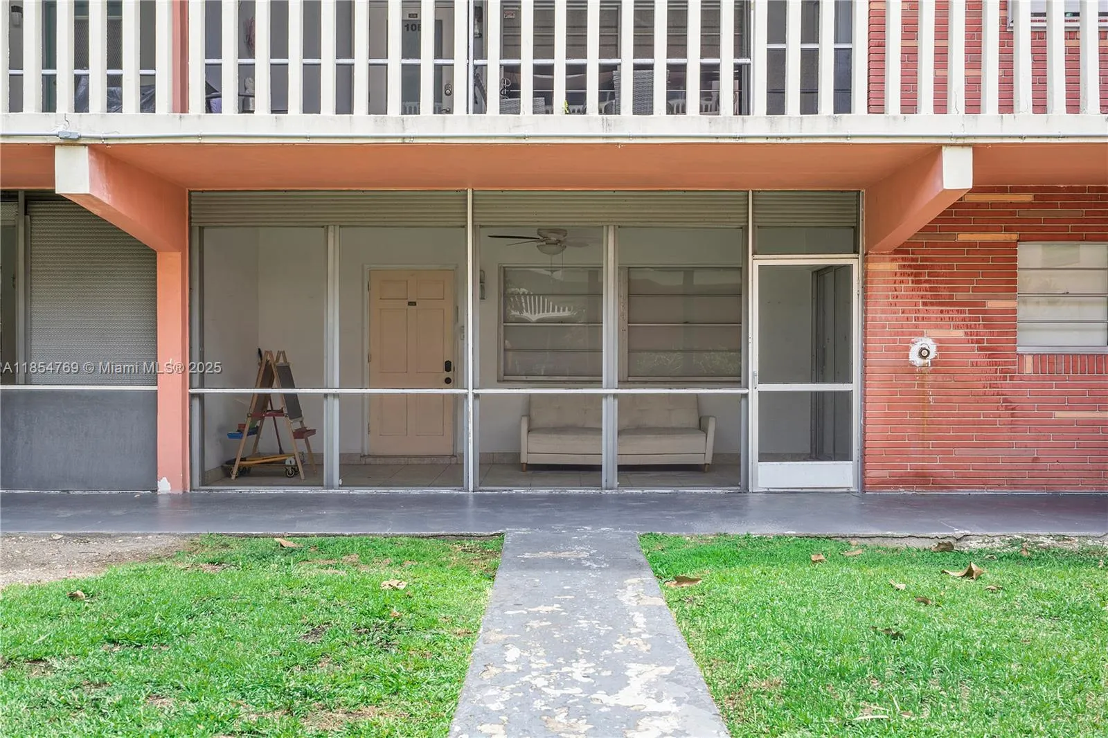 180 NE 12th Ave, #10A