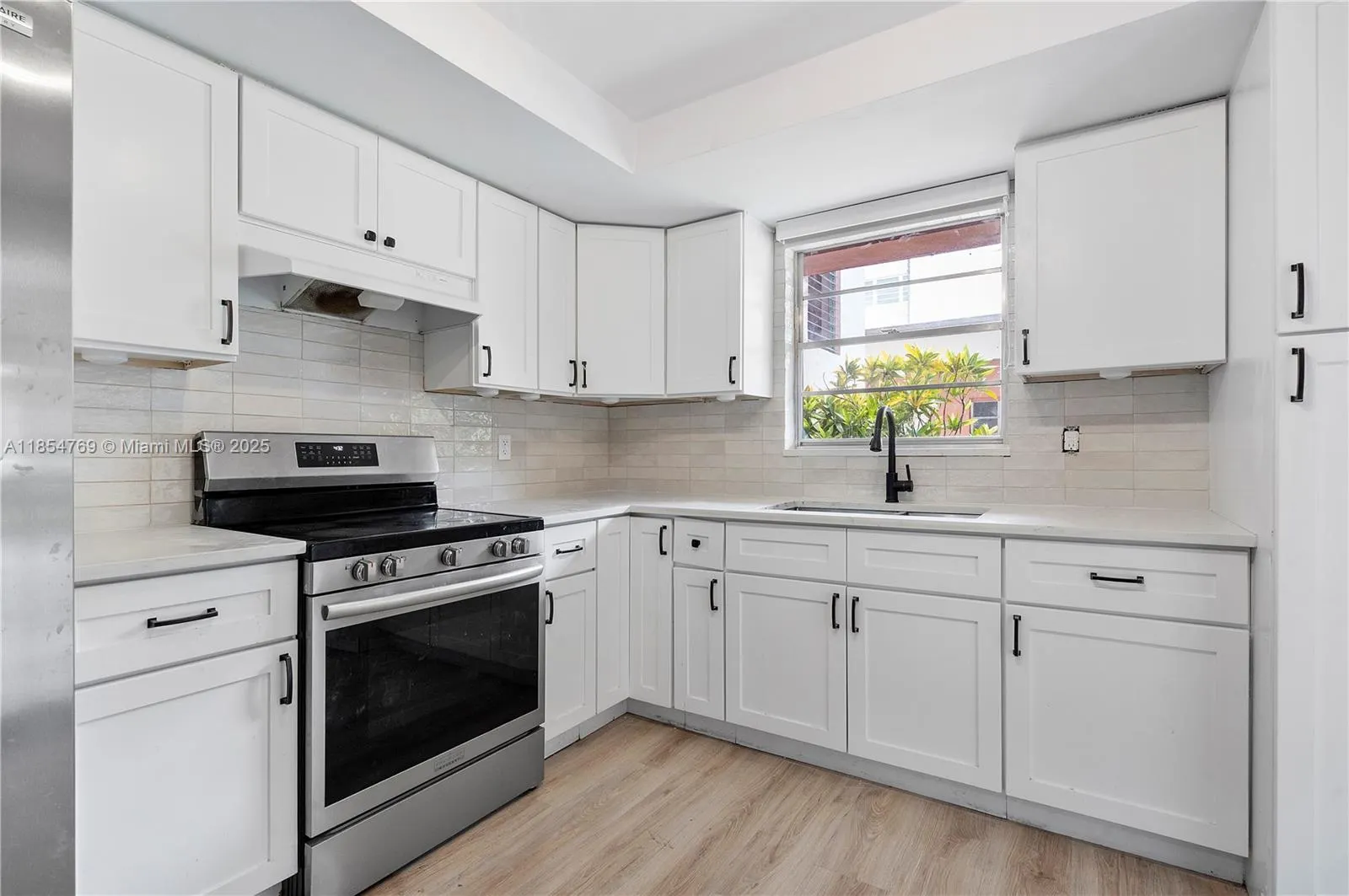 180 NE 12th Ave, #10A