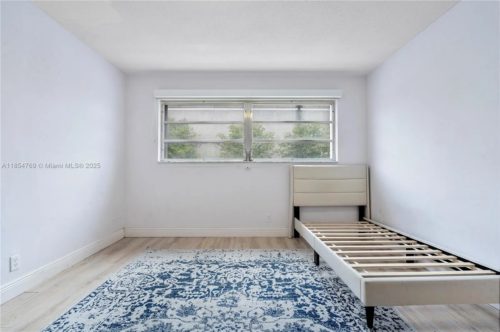 180 NE 12th Ave, #10A