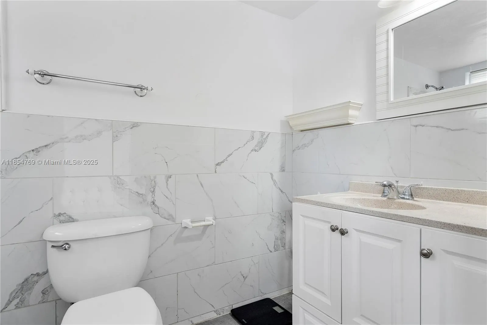 180 NE 12th Ave, #10A