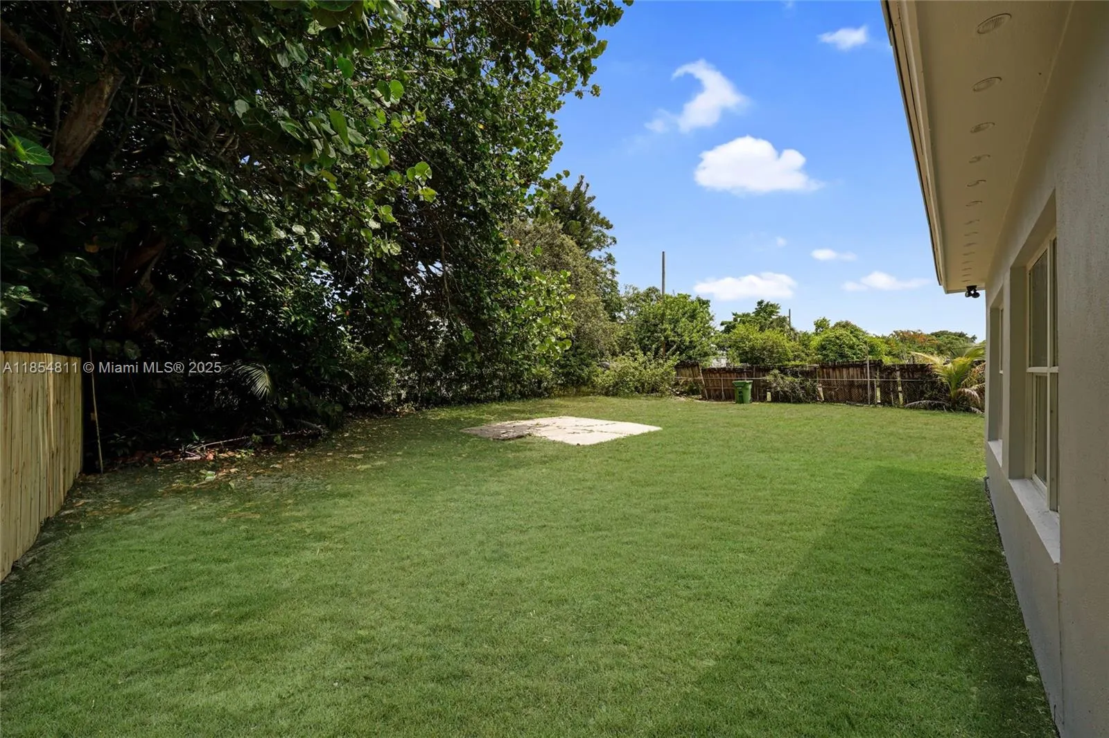 1220 NW 18th Ave