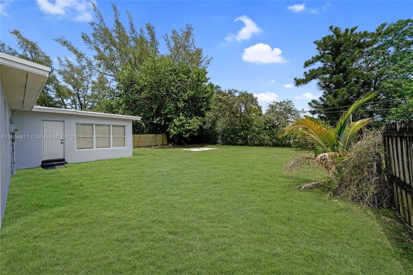 1220 NW 18th Ave