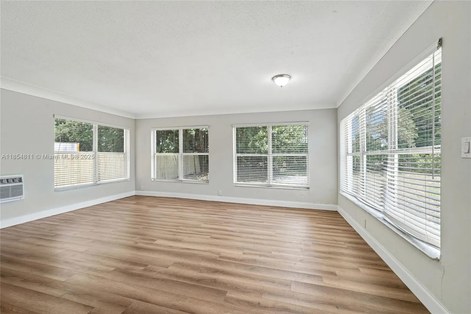 1220 NW 18th Ave