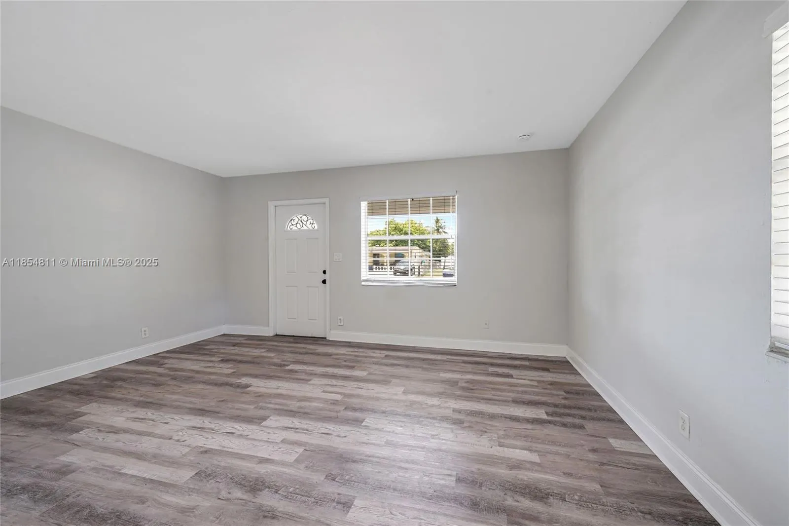 1220 NW 18th Ave