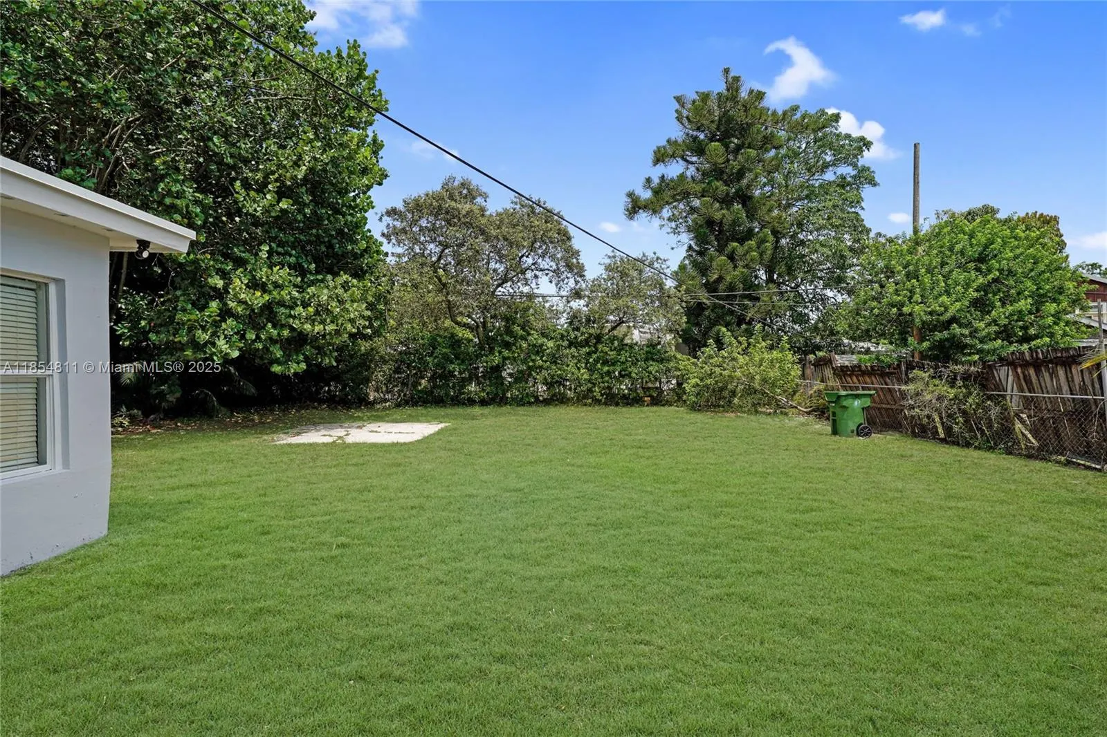 1220 NW 18th Ave