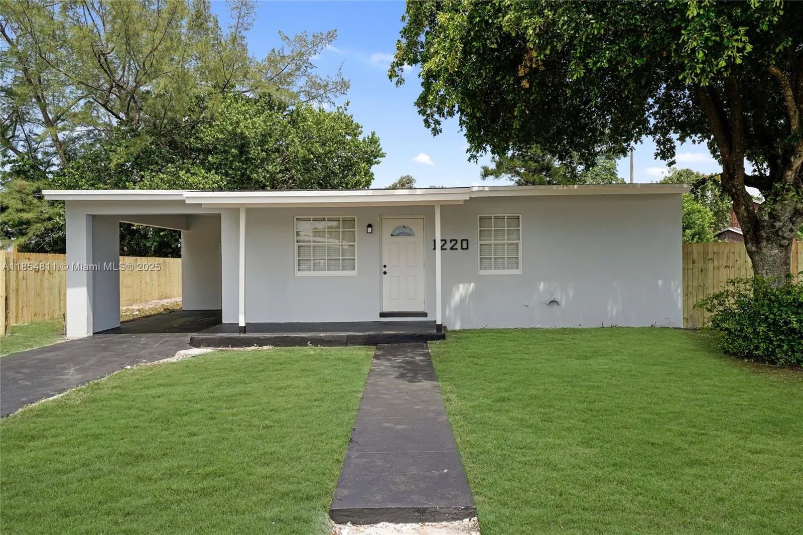 1220 NW 18th Ave