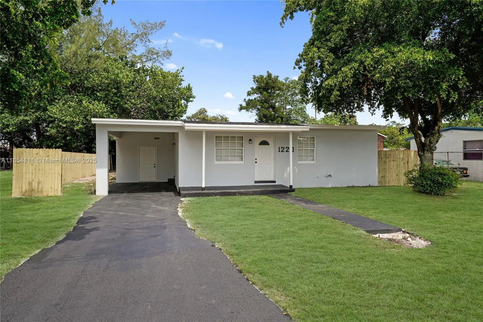 1220 NW 18th Ave