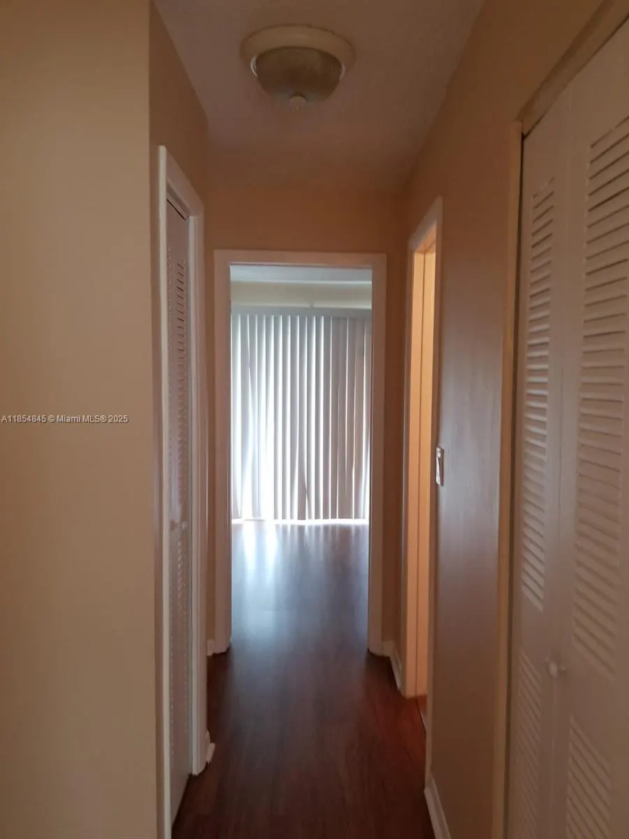8105 Lagos De Campo Blvd, #J-2