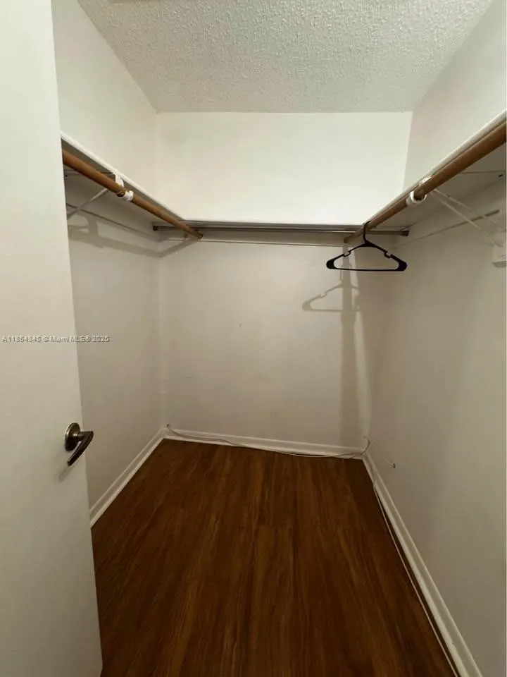 8105 Lagos De Campo Blvd, #J-2