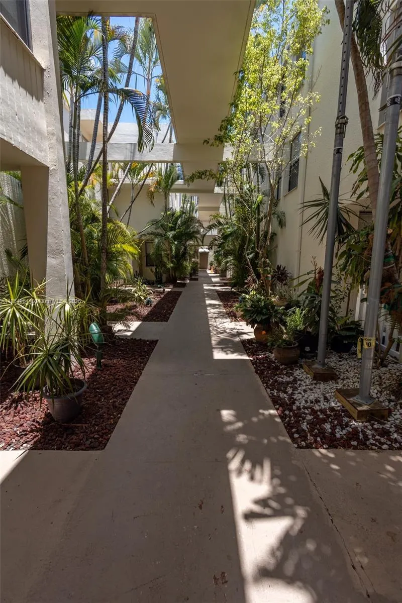 20350 W Country Club Dr, #PH24-4