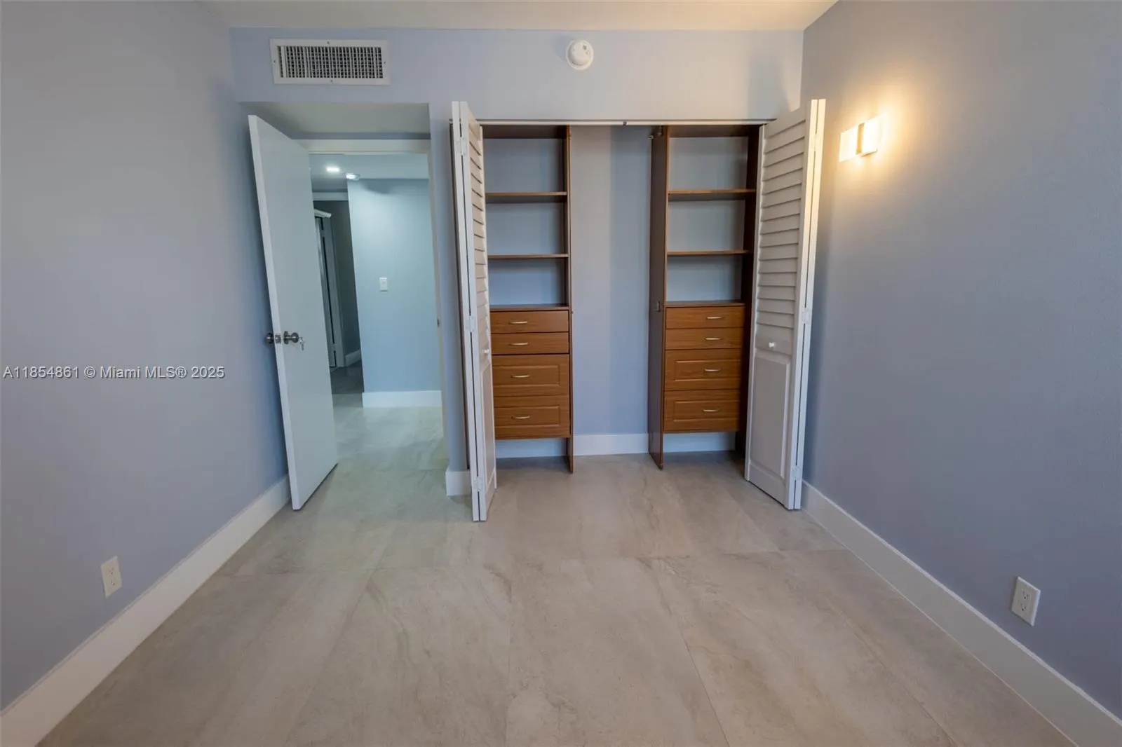 20350 W Country Club Dr, #PH24-4