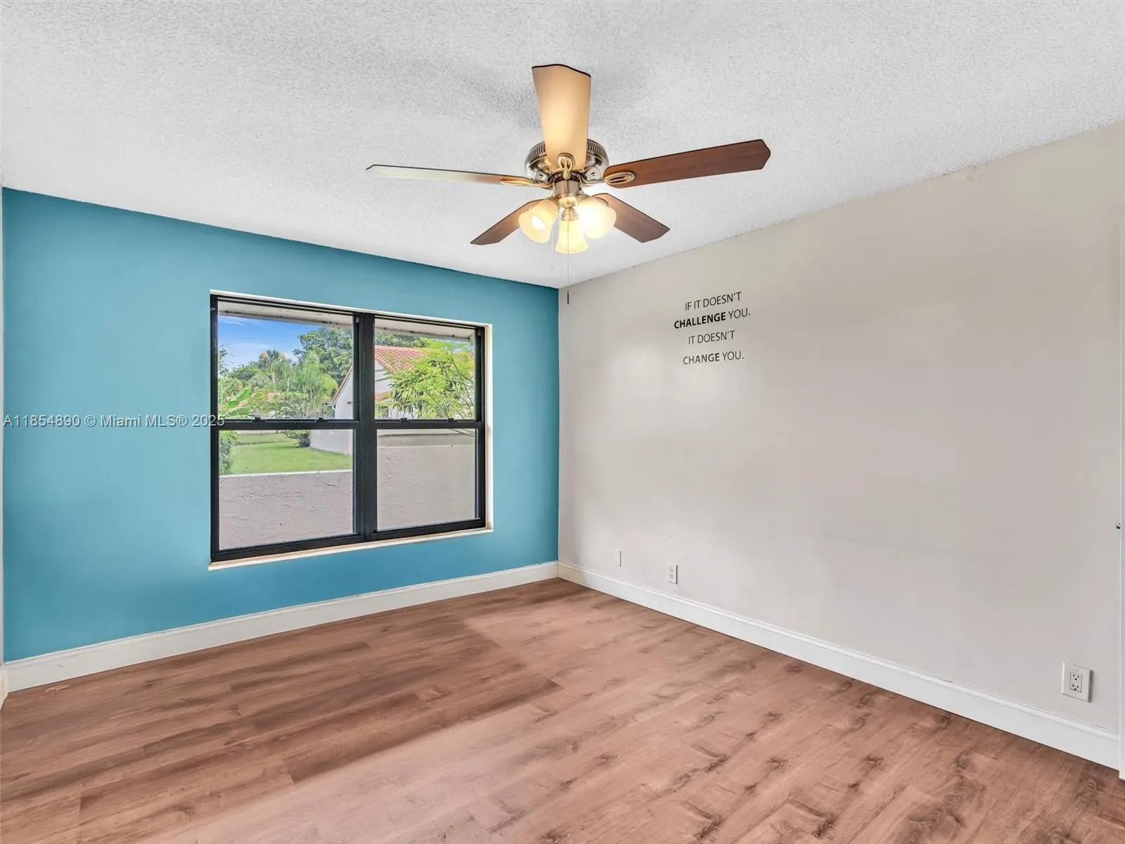 20013 Mona Cir, #20013