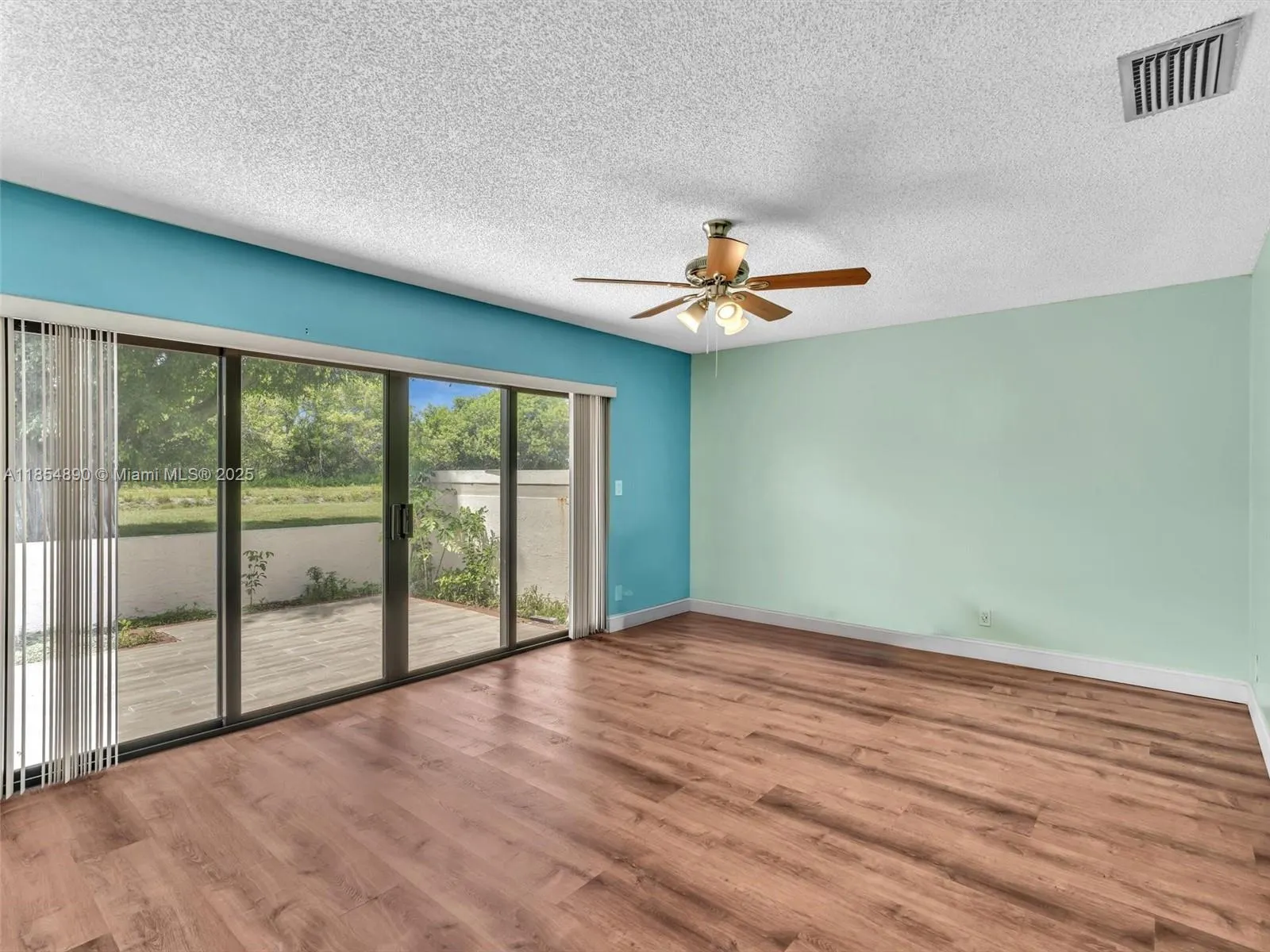 20013 Mona Cir, #20013