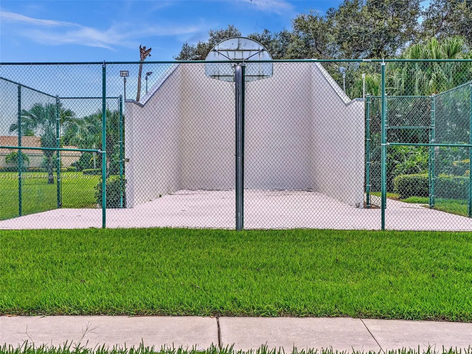 20013 Mona Cir, #20013