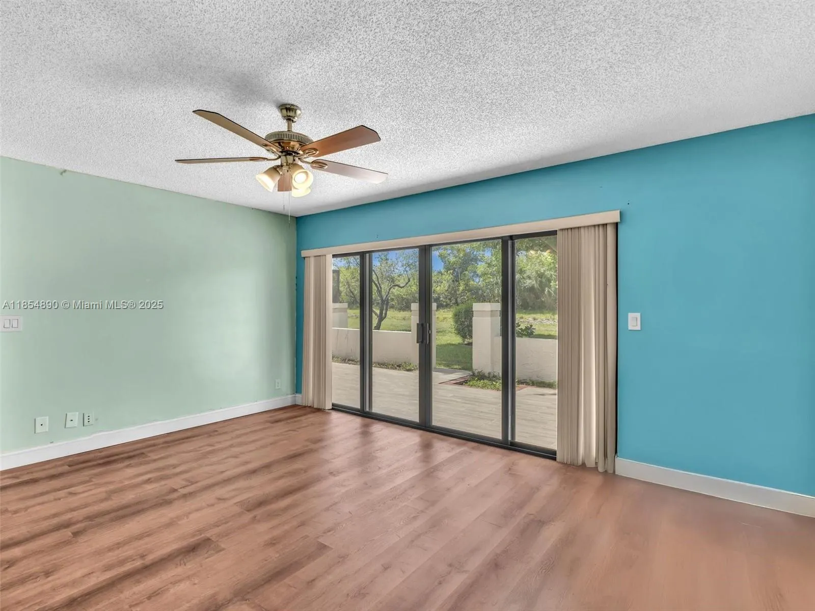 20013 Mona Cir, #20013