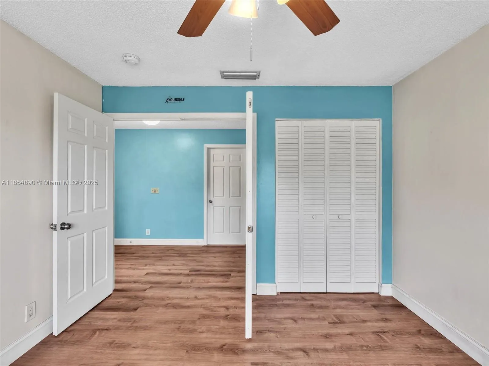 20013 Mona Cir, #20013