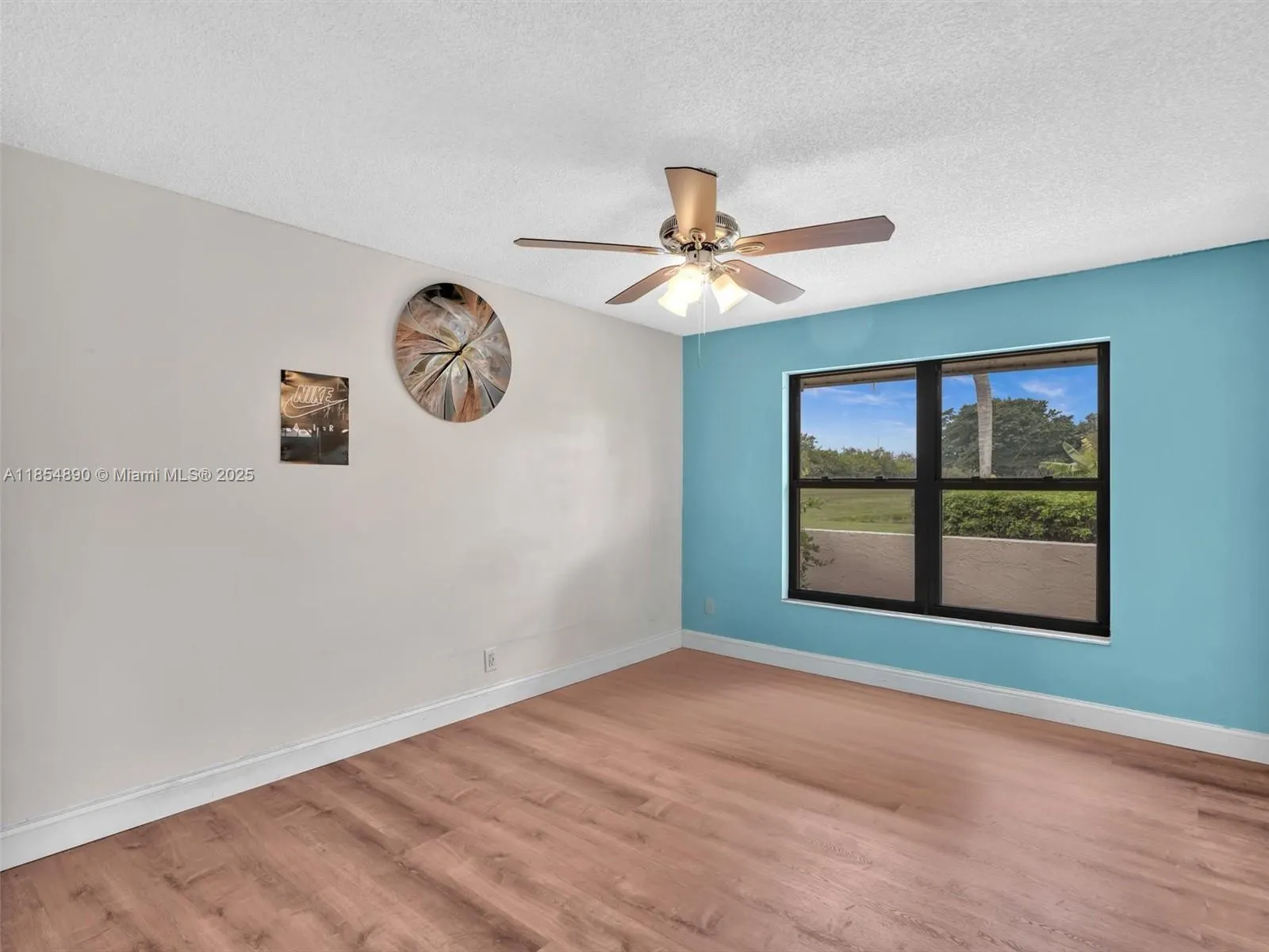20013 Mona Cir, #20013