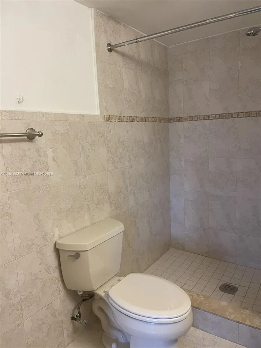 8285 Sunrise Lakes Blvd, #202