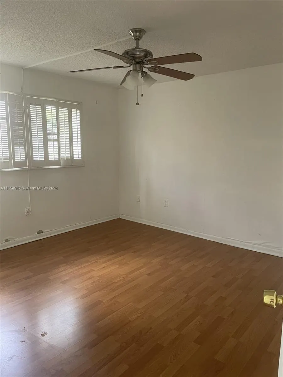 8285 Sunrise Lakes Blvd, #202