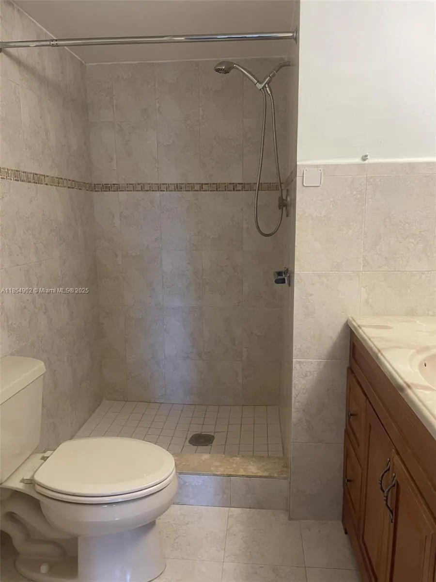 8285 Sunrise Lakes Blvd, #202