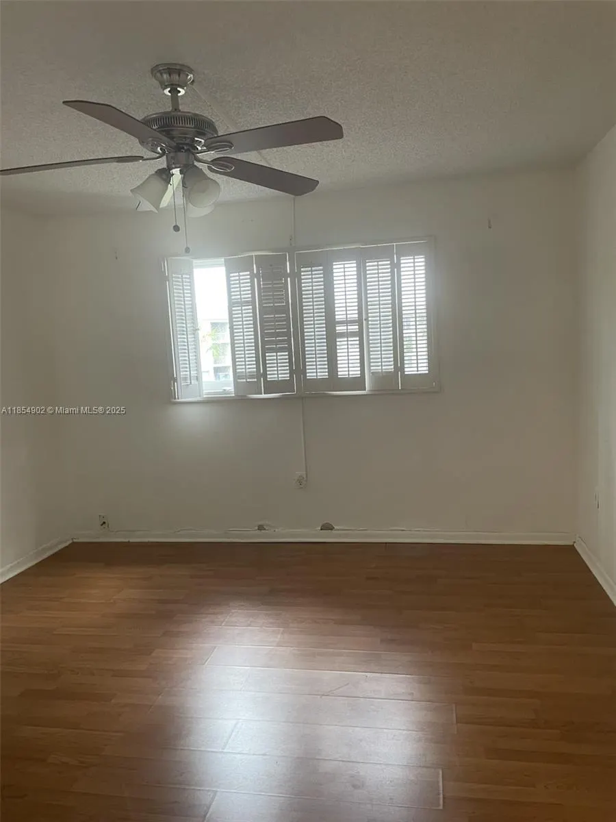 8285 Sunrise Lakes Blvd, #202