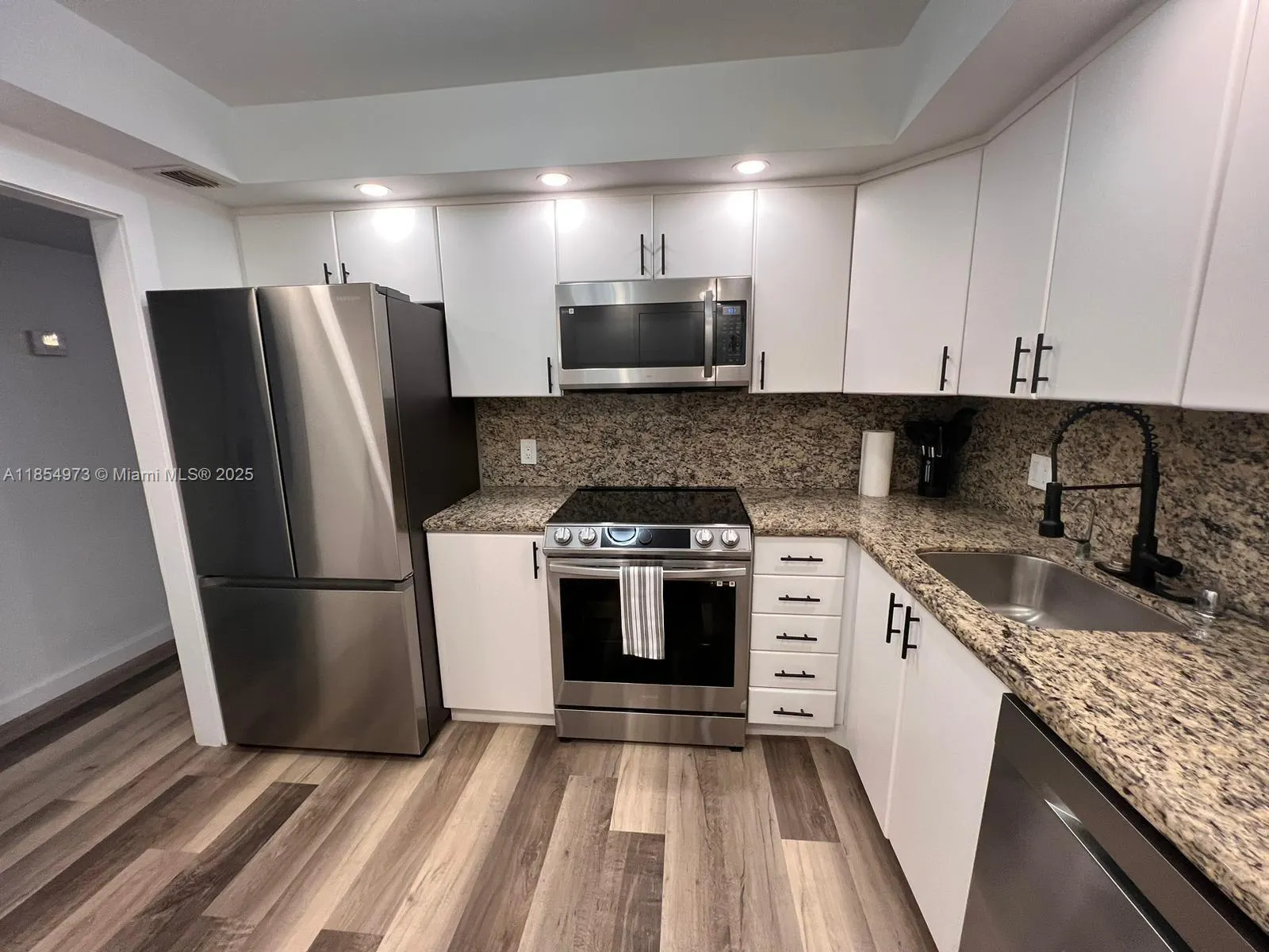 3800 S Ocean Dr, #1808