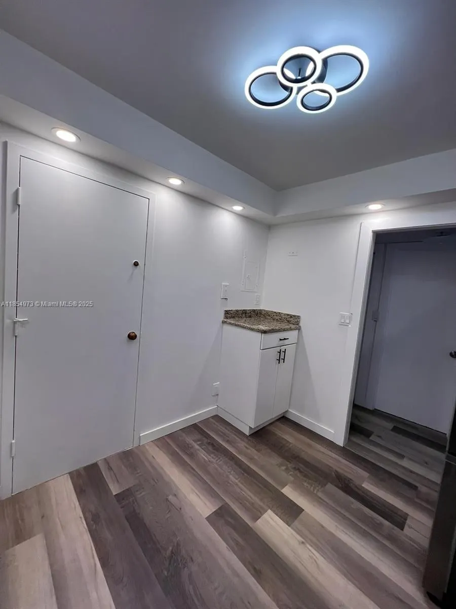 3800 S Ocean Dr, #1808