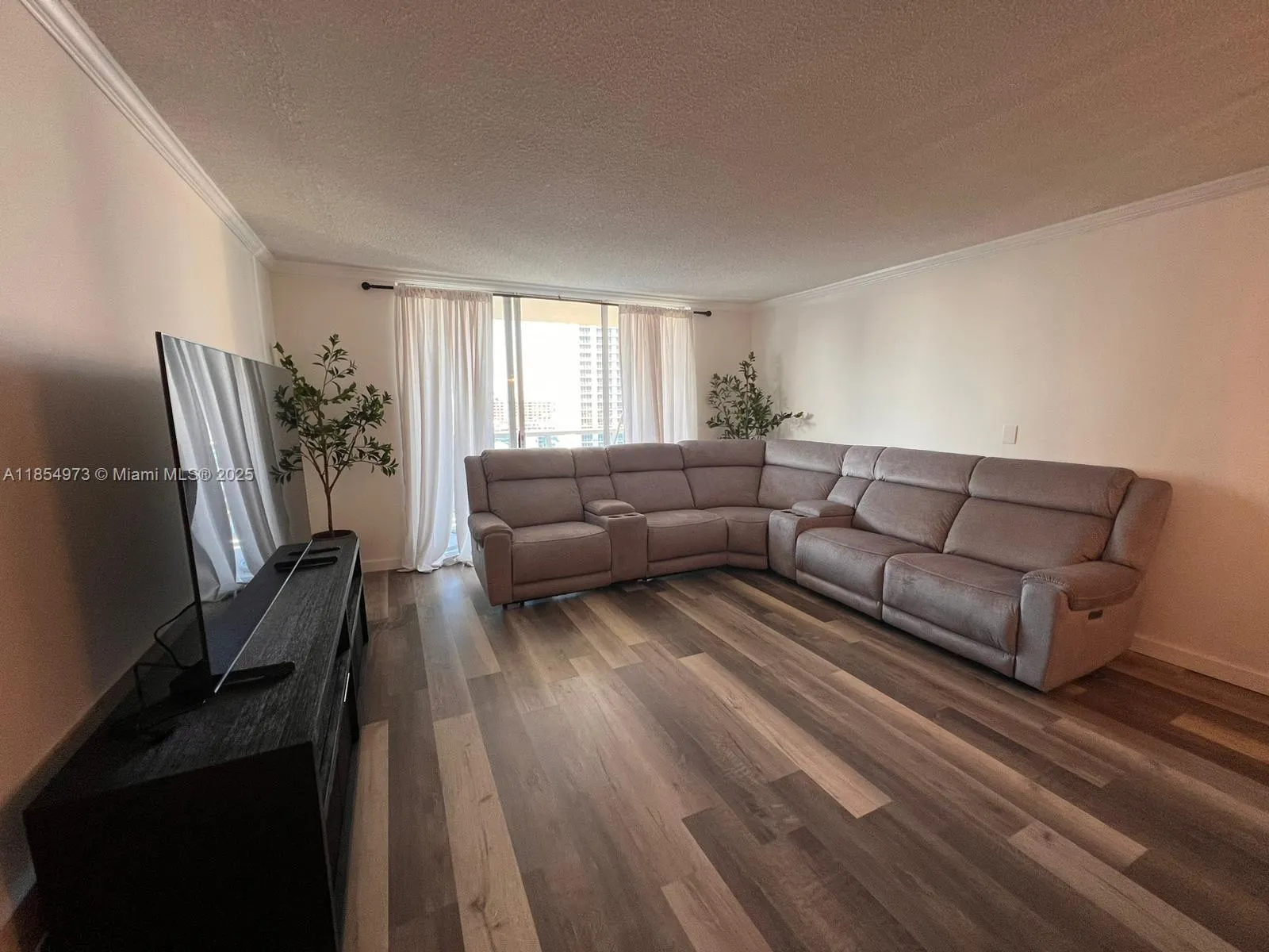 3800 S Ocean Dr, #1808