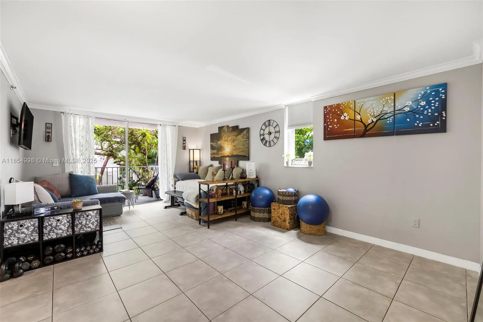 650 NE 64th St, #G304