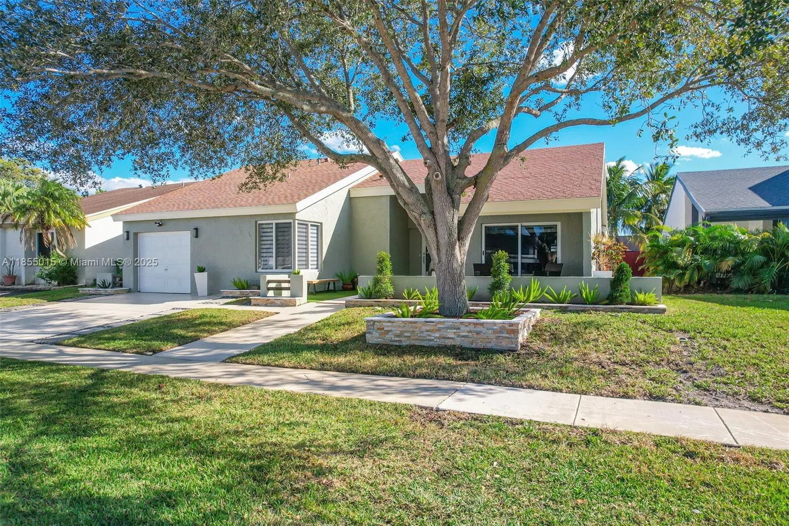 16780 Redwood Way