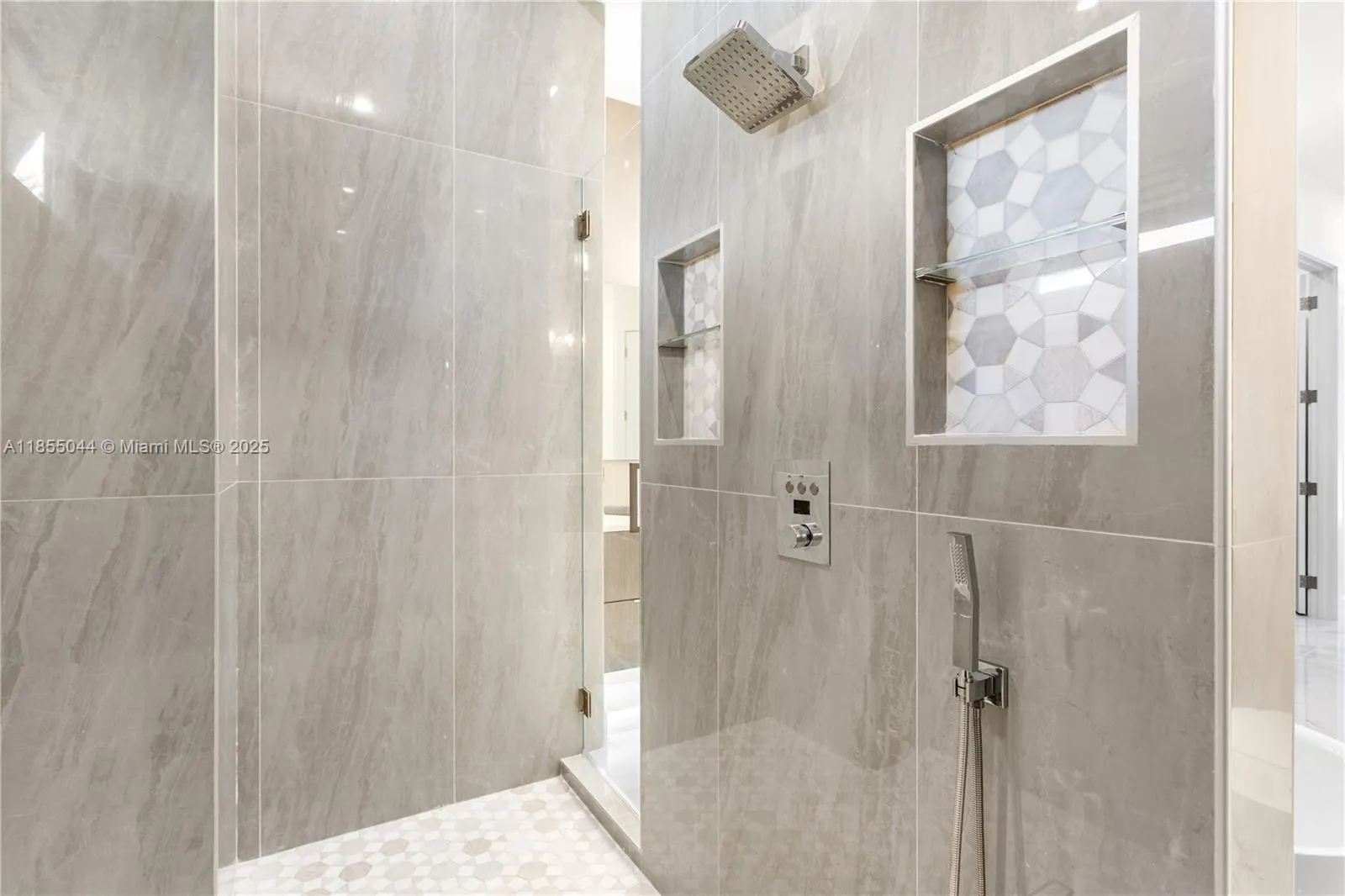 5 SW 37TH AVE
