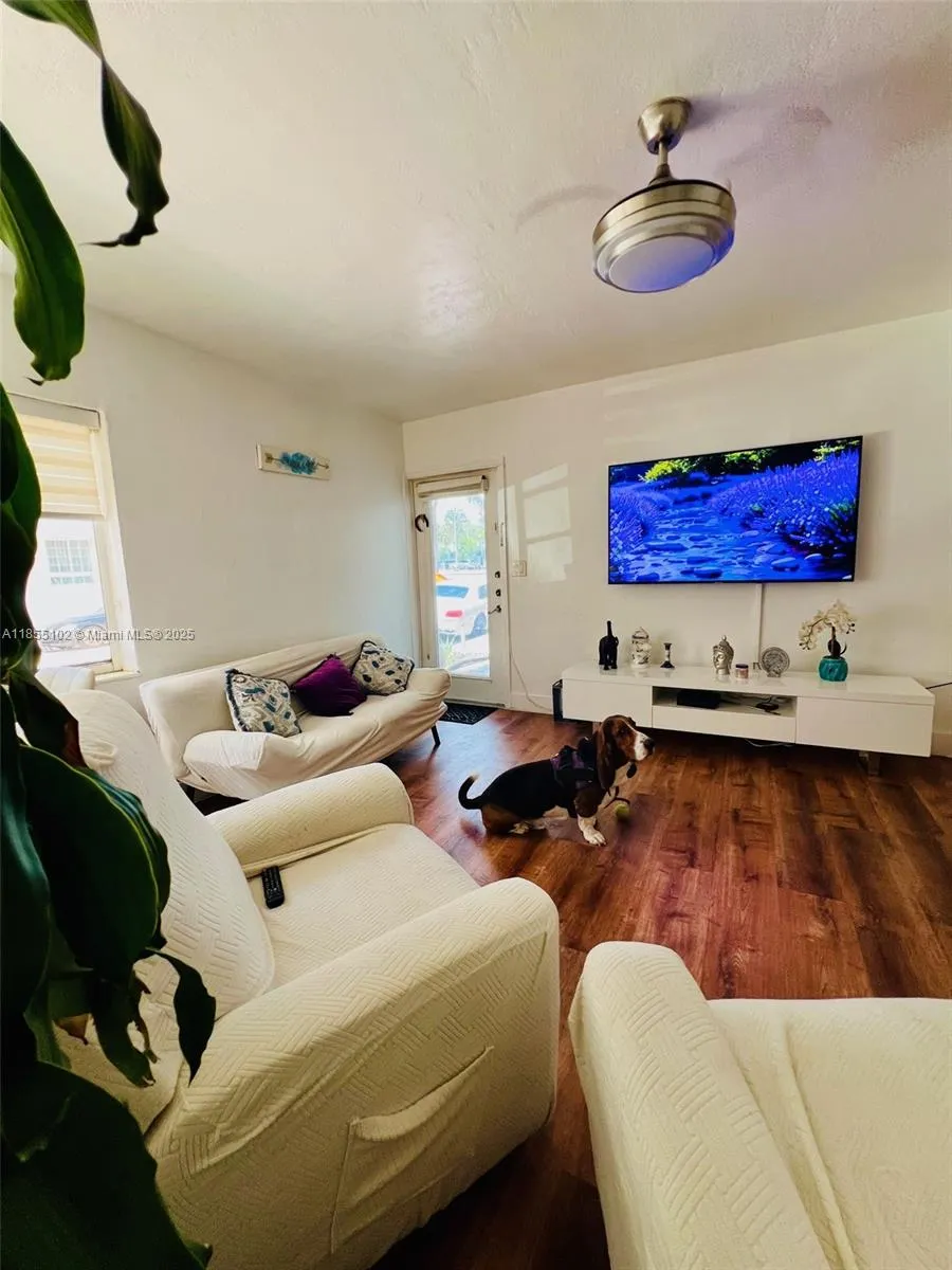 4201 Indian Creek, #5