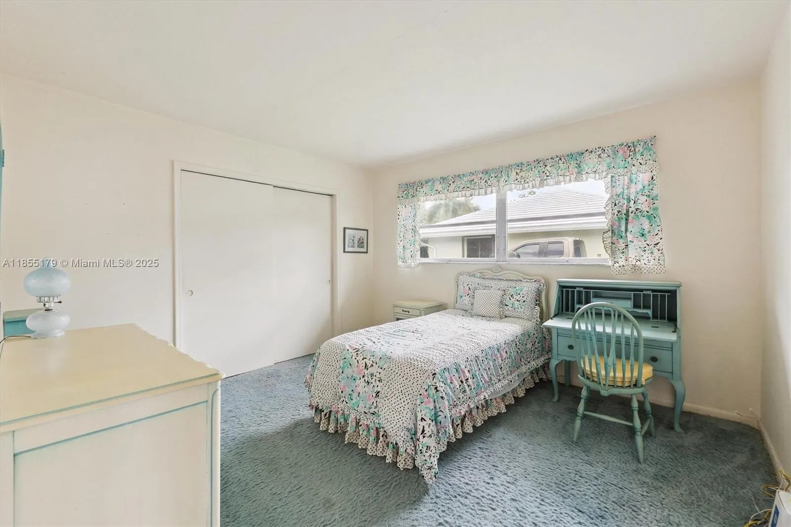 6100 SW 8th Ct
