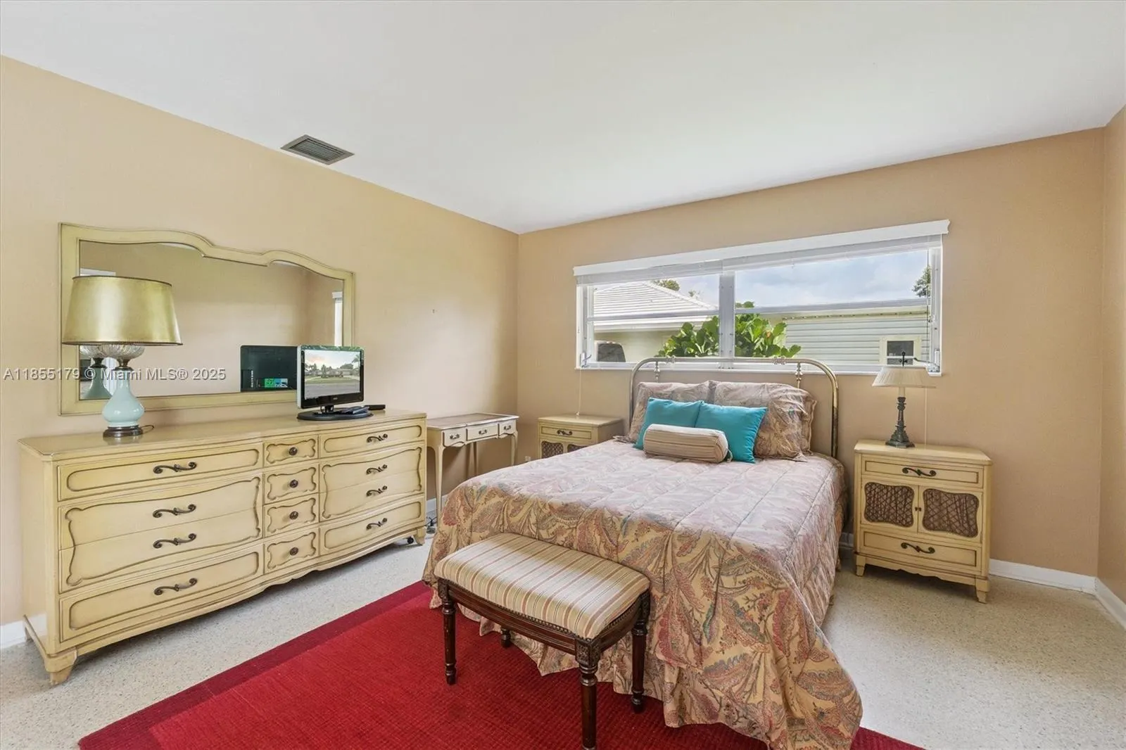 6100 SW 8th Ct