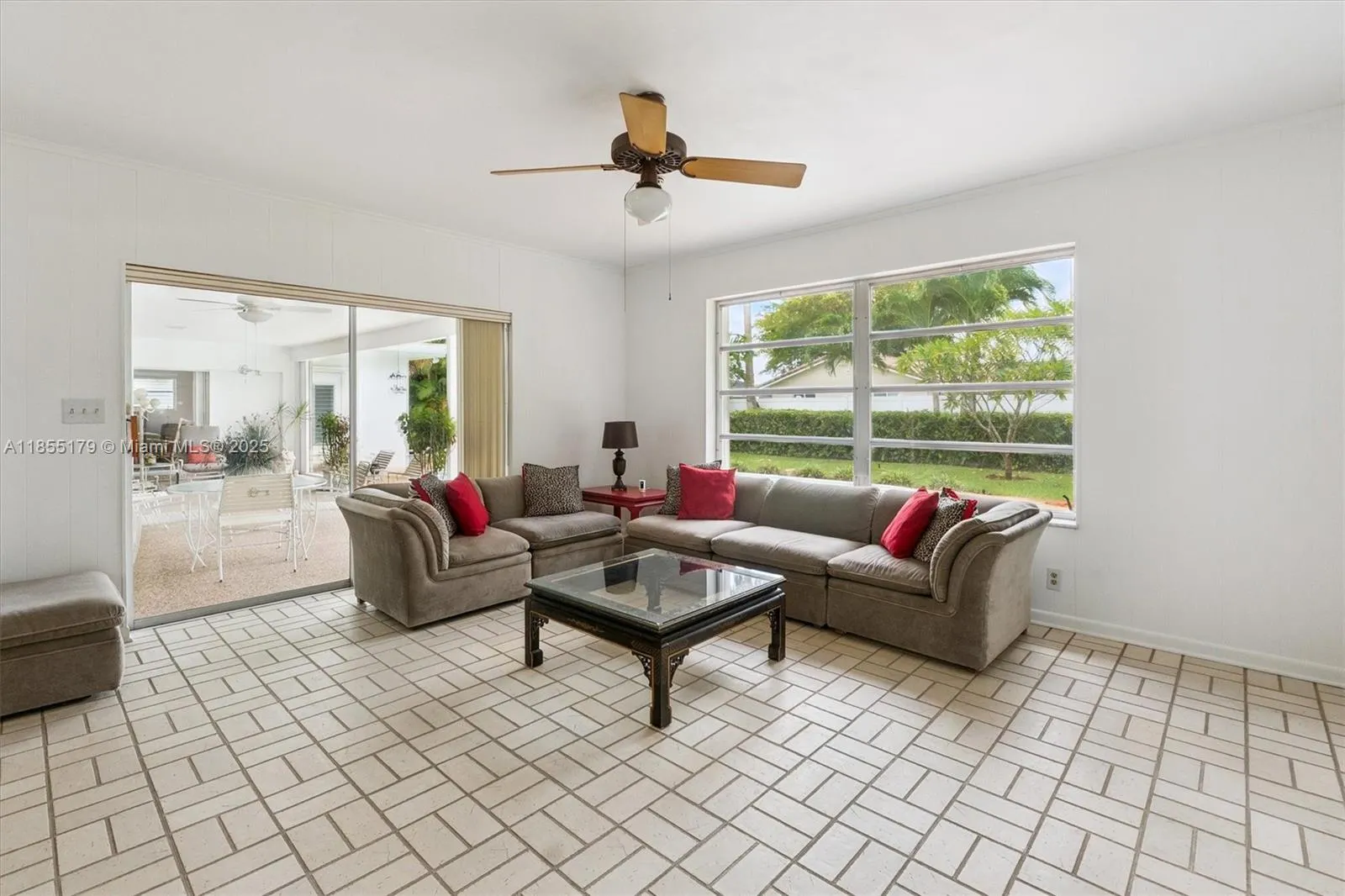 6100 SW 8th Ct