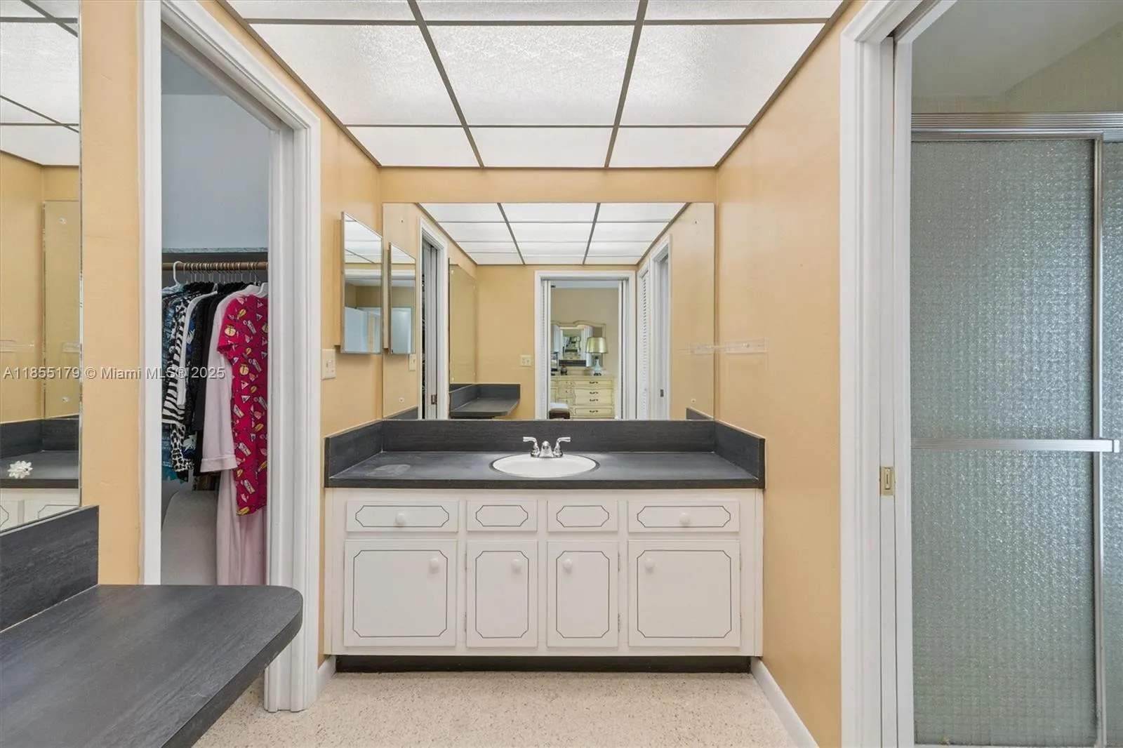 6100 SW 8th Ct