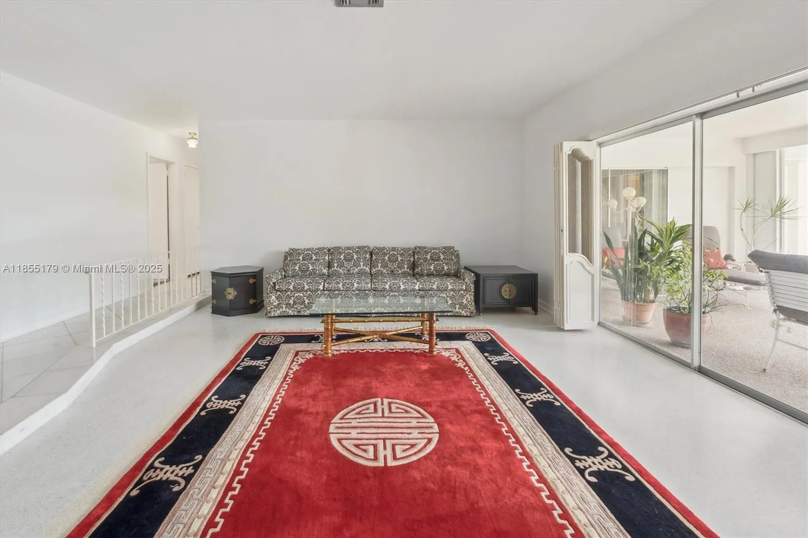 6100 SW 8th Ct