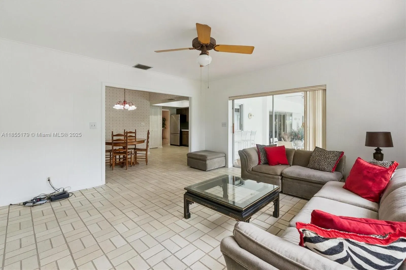 6100 SW 8th Ct